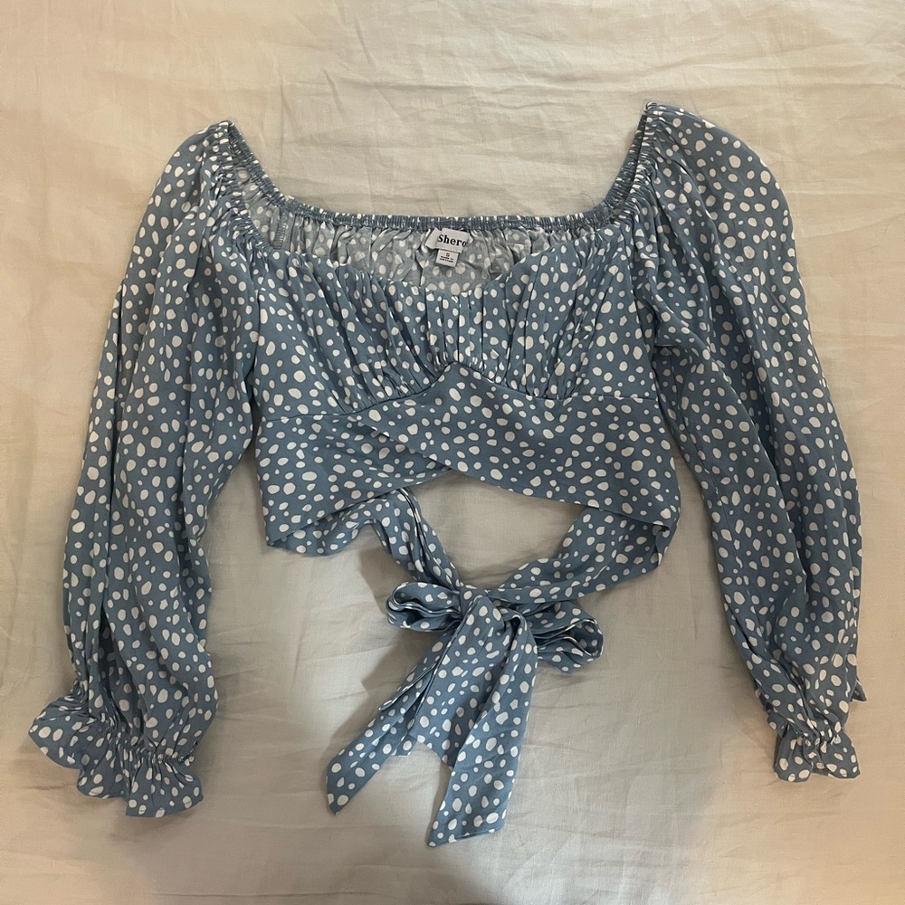 Long sleeve cropped tie back top